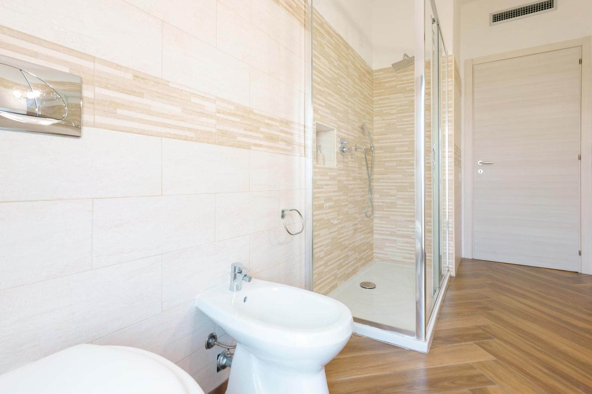 קליארי Exclusive Use Swimming Pool Available From June To September מראה חיצוני תמונה