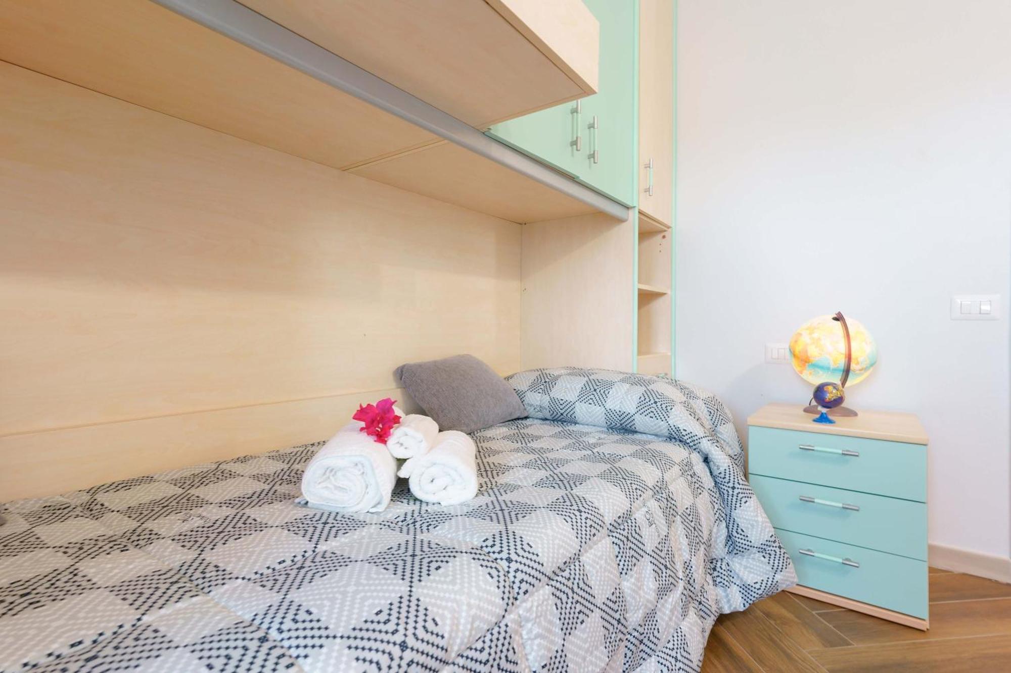 קליארי Exclusive Use Swimming Pool Available From June To September מראה חיצוני תמונה