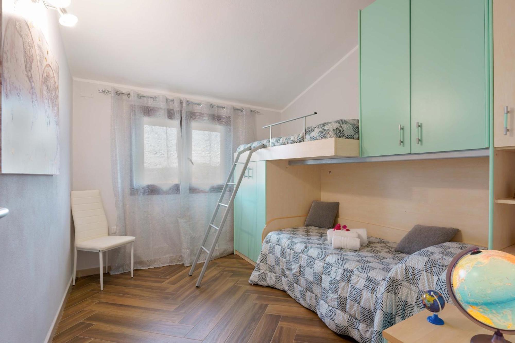 קליארי Exclusive Use Swimming Pool Available From June To September מראה חיצוני תמונה