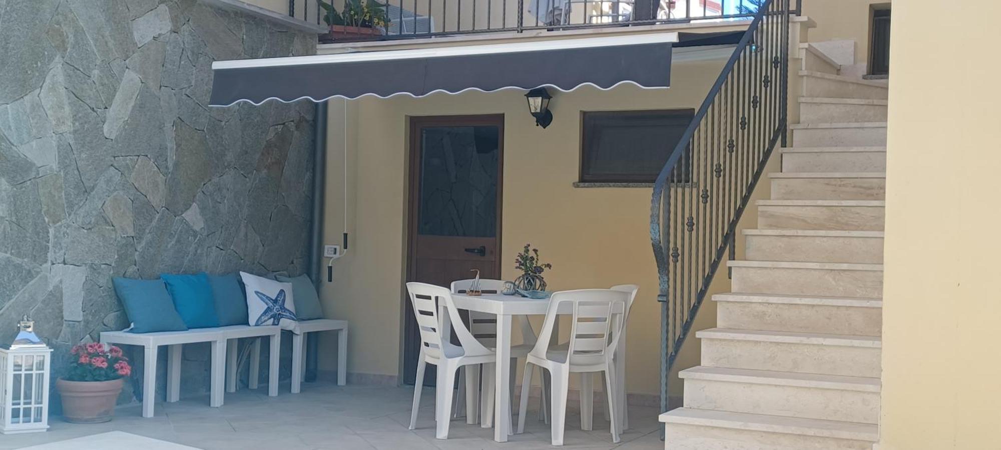 קליארי Exclusive Use Swimming Pool Available From June To September מראה חיצוני תמונה