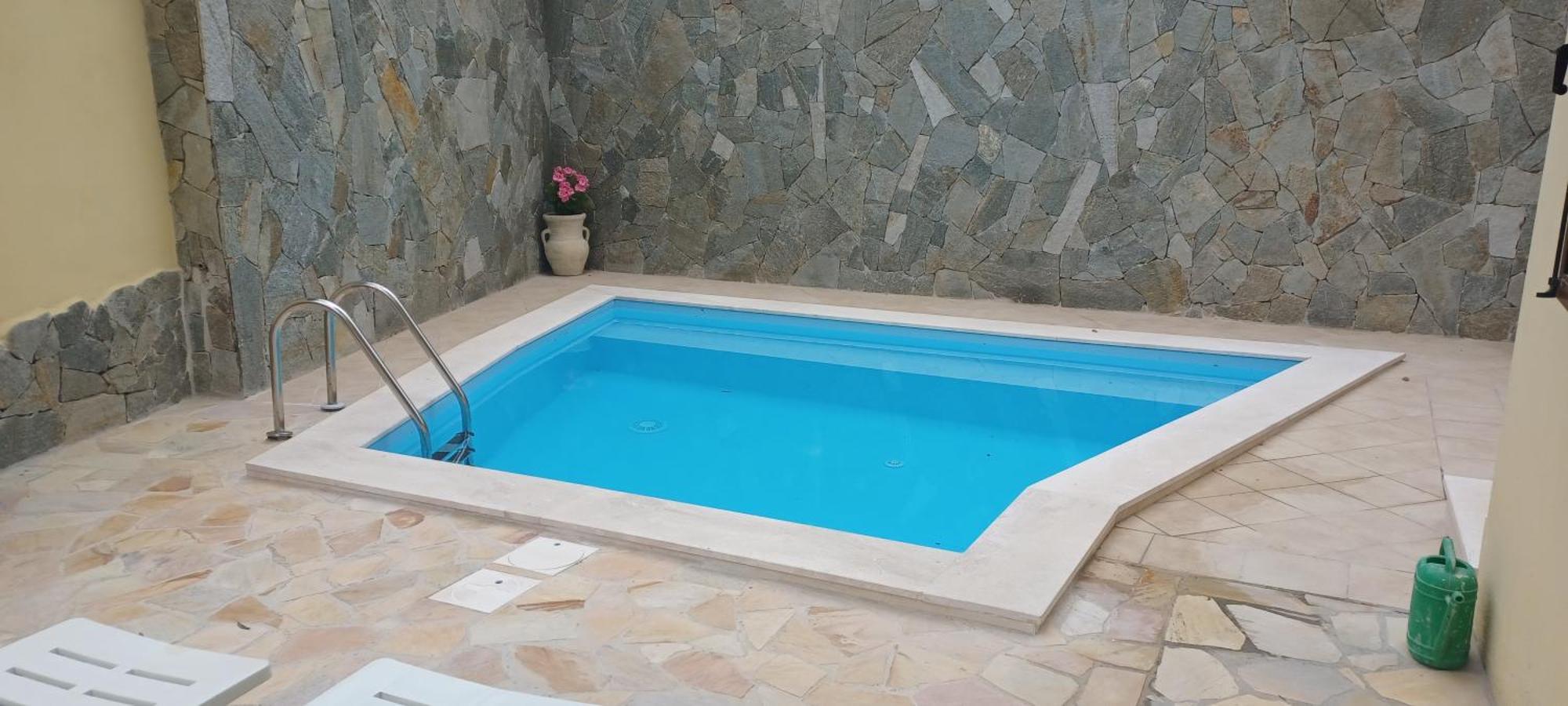 קליארי Exclusive Use Swimming Pool Available From June To September מראה חיצוני תמונה